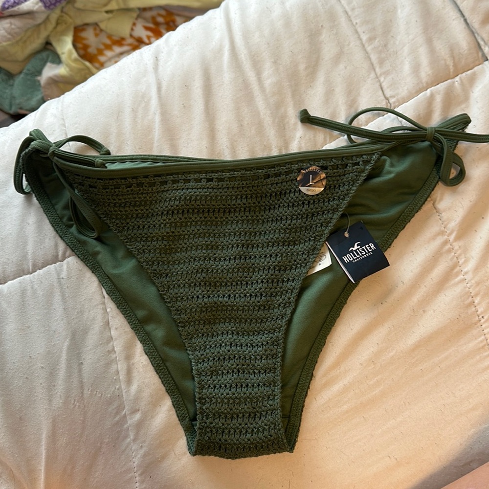 Bikini bottoms